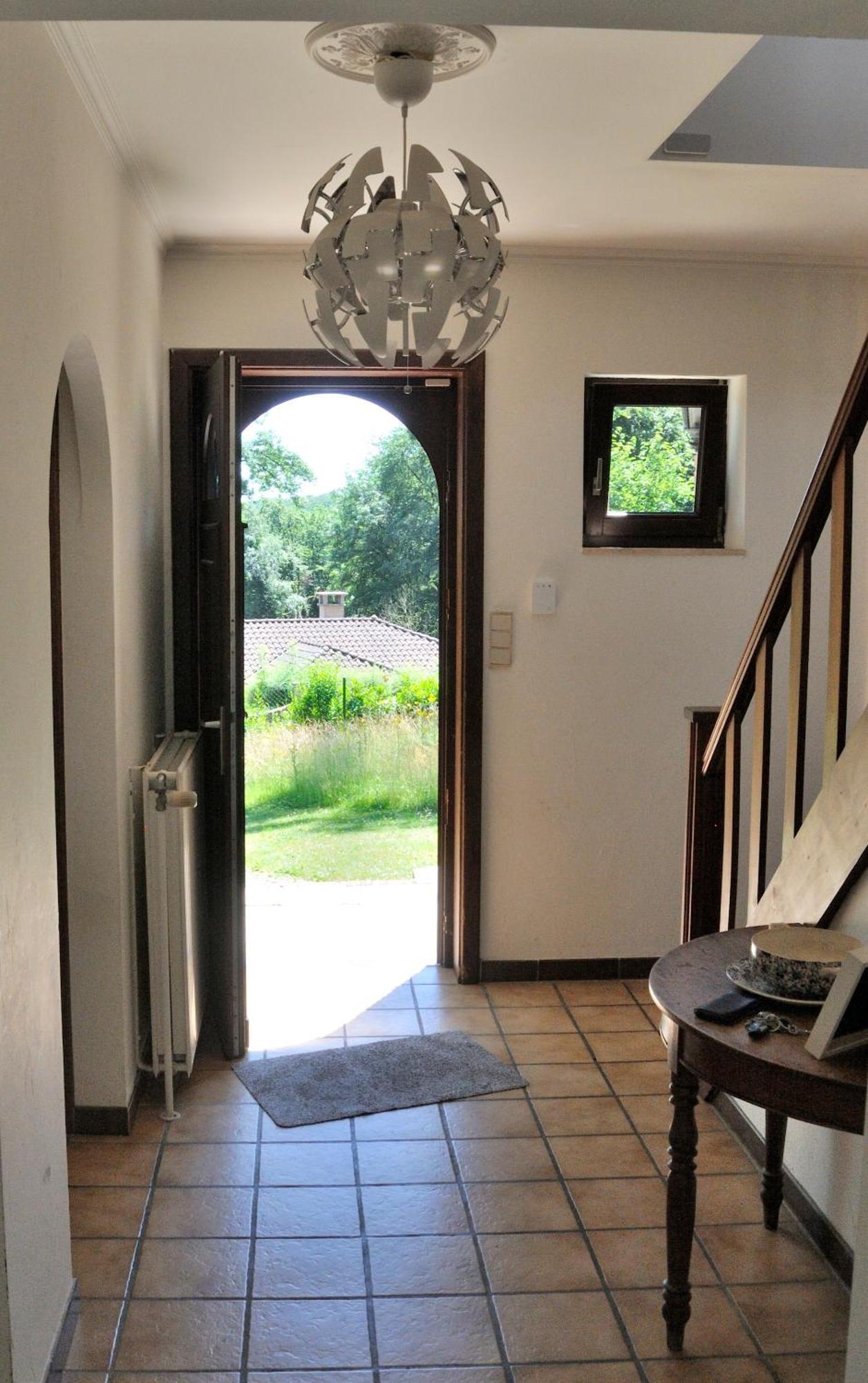 Tres Belle Villa 4 Facades Dans Quartier Vert Et Arbore - 5 Kms De Namur Exteriör bild